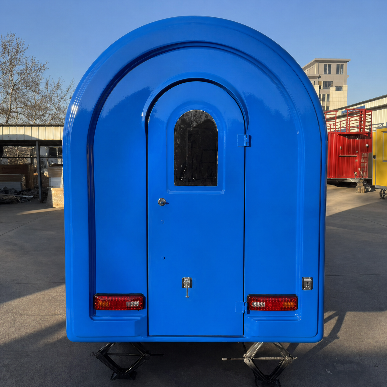 Coffee Equipment For Business - Outdoor Round Shape Mobile Coffee Trailer